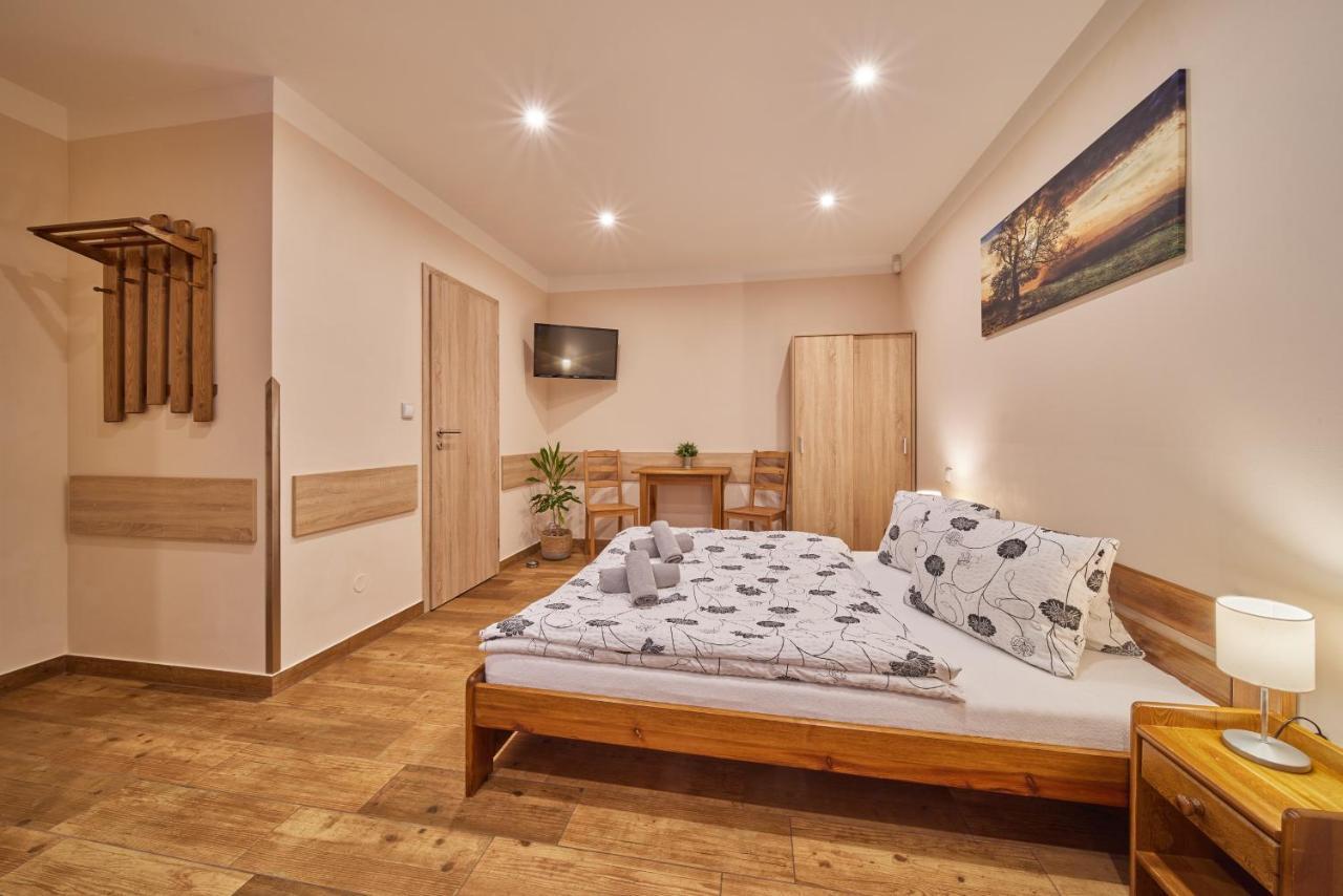 Residence Ruth Янске Лазне Екстериор снимка